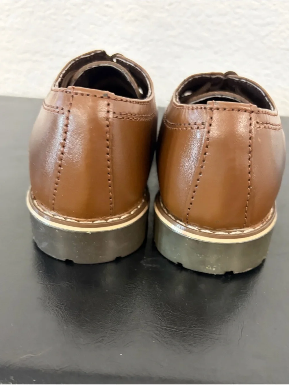 Kids Group Jarth Brown Dress Shoes with Perforated Toe - Classic Lace-Up